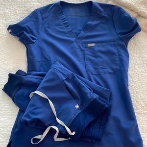 Set of figs scrubs. Worn once! Xxs